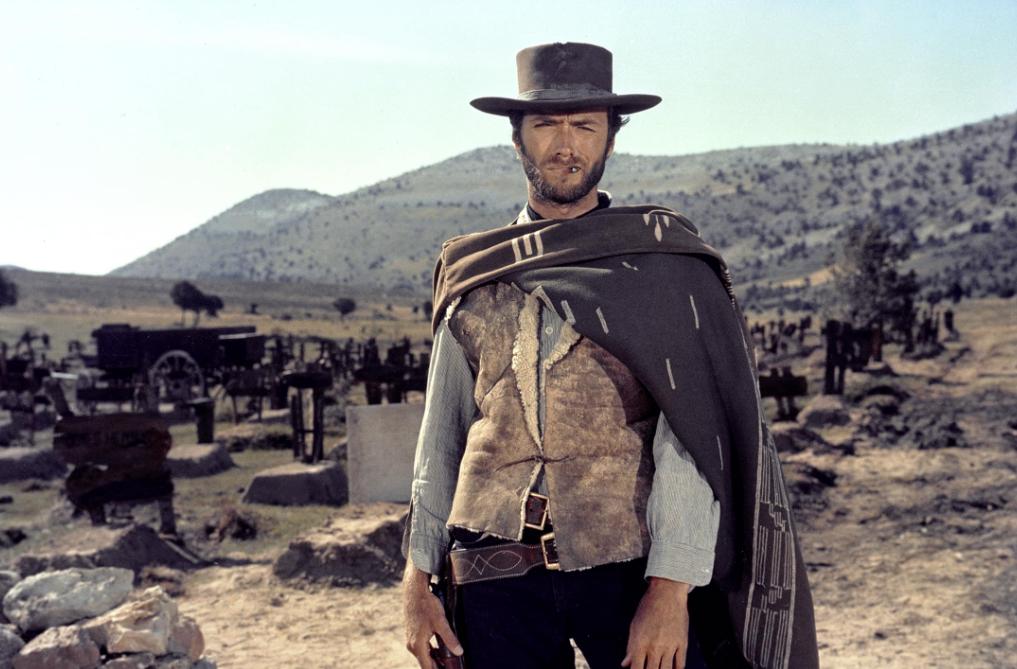Eastwood je zaslovel z vlogo v trilogiji Dolarji kralja špageti vesternov Sergia Leone Foto: IMDb