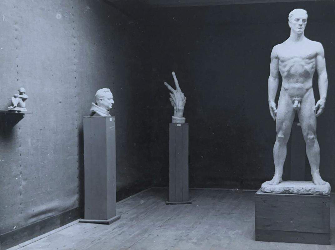 Pogled na razstavo Boris Kalin razstavlja svoja dela v Jakopičevem paviljonu, 1938, Arhiv Borisa Kalina, zasebna last.