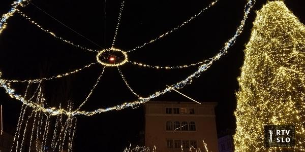 Les lumières festives de Ljubljana ont déjà créé une atmosphère de fête