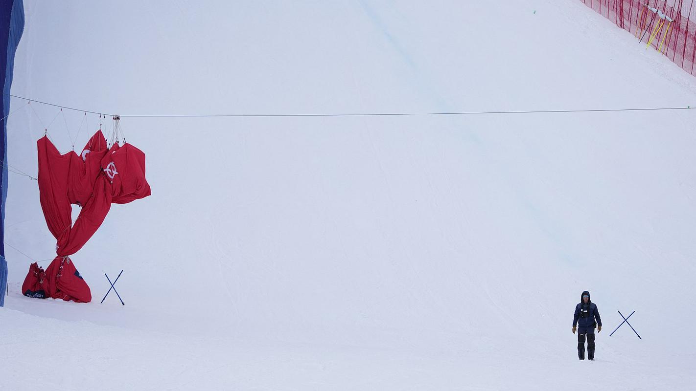 V Beaver Creeku je bilo vse pripravljeno za tekme alpskih smučarjev, a je bila mati narava močnejša. Foto: Reuters
