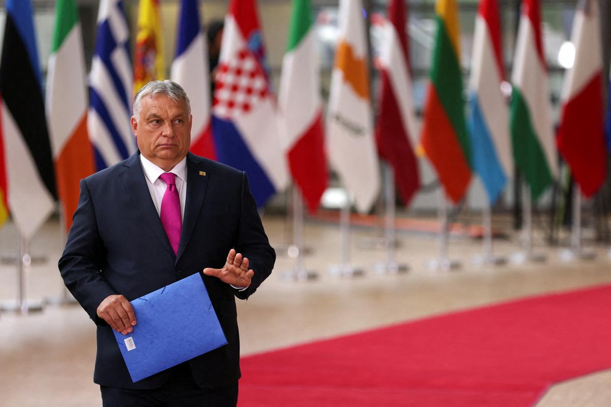 Orban je zagrozil, da bo Madžarska onemogočila začetek pristopnih pogajanj z Ukrajino. Foto: Reuters