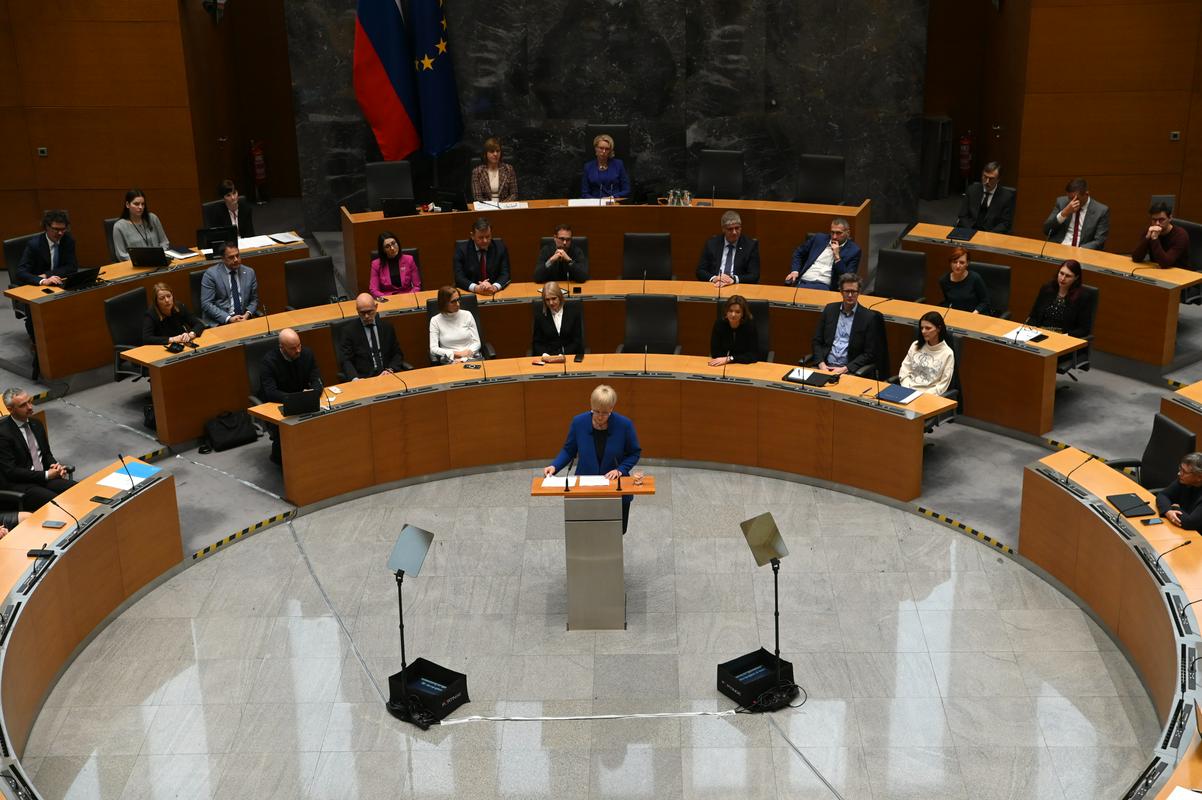 Predsednica republike bo poslance nagovorila na ponedeljkovi izredni seji