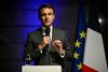 Francija s strožjo priseljensko zakonodajo. Macron: To je ščit v boju proti nezakonitim migracijam.