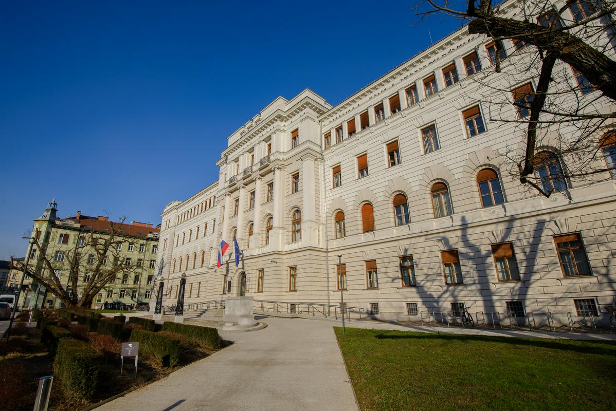 Zagovorniki zakona o pomoči pri prostovoljnem končanju življenja na vrhovno sodišče