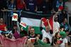Izrazi solidarnosti s Palestinci, na tekmi odvzetih nekaj zastav in transparentov