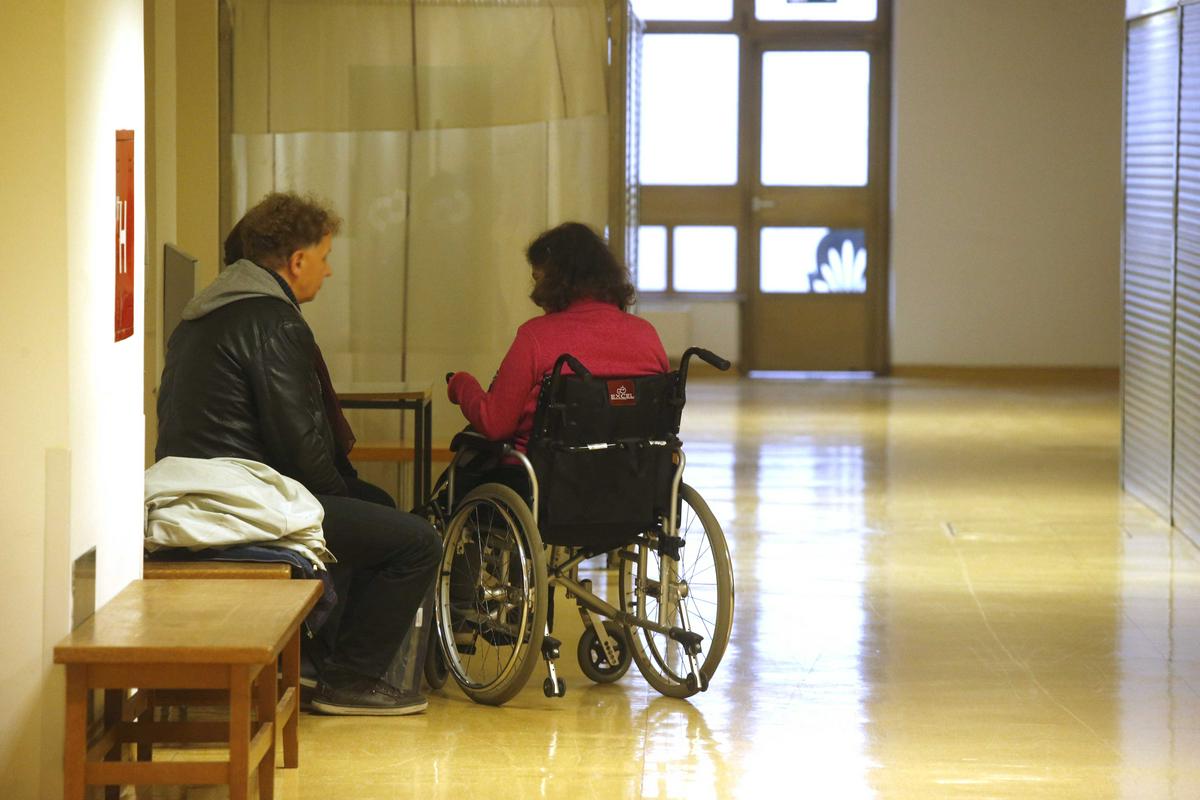 URI Soča: Zdravniki obžalujejo težave invalidov, a bodo še naprej upoštevali zakon o stavki