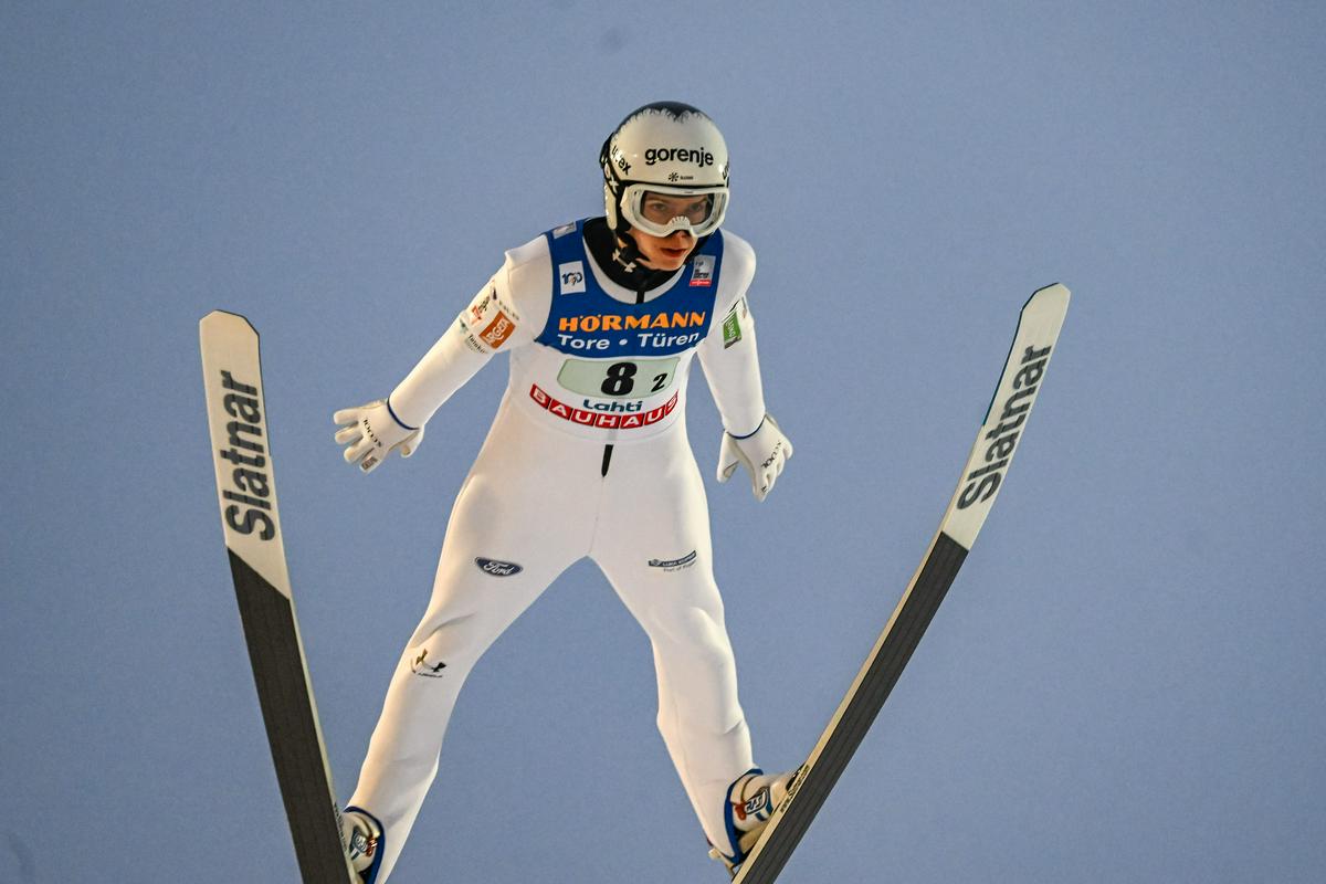 Na novoletno turnejo Žak Mogel namesto Lovra Kosa