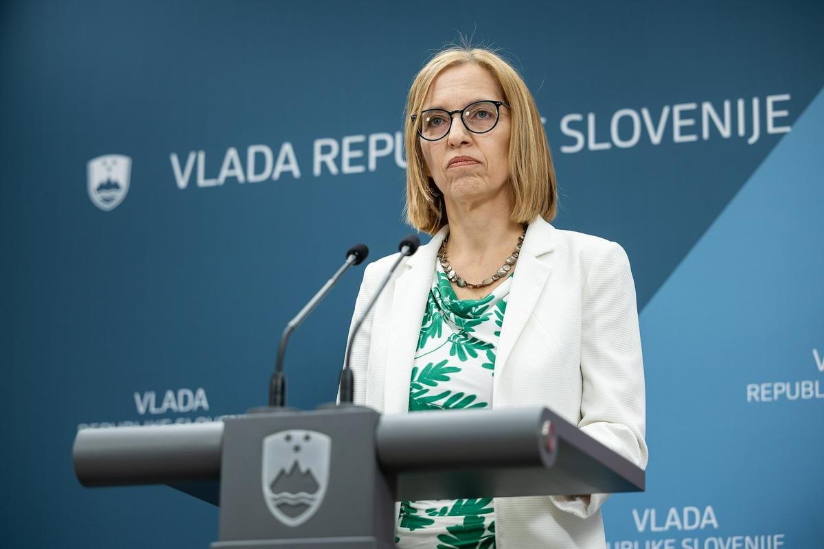 Ministrica: Vlada se strinja, da bi mediacijo na pogajanjih s Fidesom vodila odvetniška zbornica