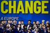 Konvencija evropskih skrajno desnih strank: v ospredju napadi na tekmece in priseljevanje