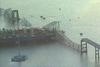 V Baltimoru se je po trčenju tovorne ladje zrušil most, pogrešanih šest ljudi