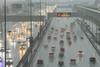 V Dubaju zaradi rekordne količine dežja zaprte šole in ceste, ohromljen letalski promet