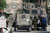 Na jugu Gaze ubitih osem izraelskih vojakov. Američani začasno umikajo pomol za dostavo pomoči. 