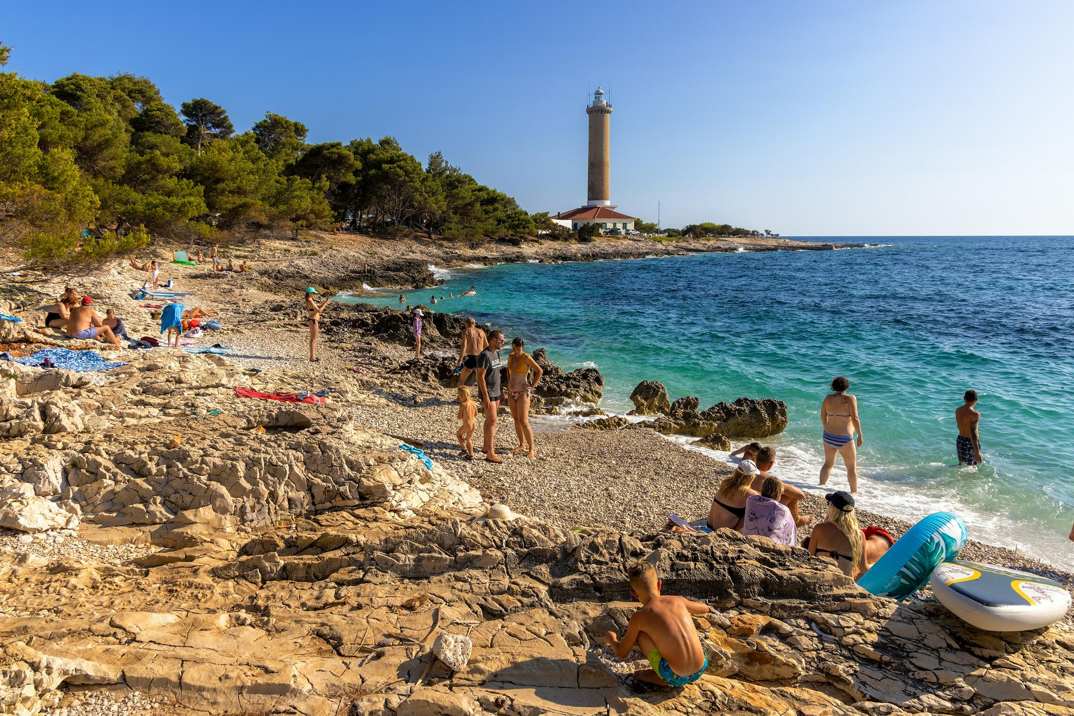 Negotovost, previdni turisti in draga Hrvaška