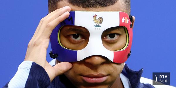 Mbappé s’est entraîné avec un masque aux couleurs du drapeau français