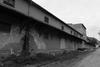 Spomin na taborišče v Mariboru: na eni strani zidu groza in smrt, na drugi življenje
