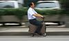 Japonska nad električne kovčke, za katere zahteva vozniško dovoljenje