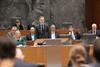 Golob in Parlamento gioca in difesa