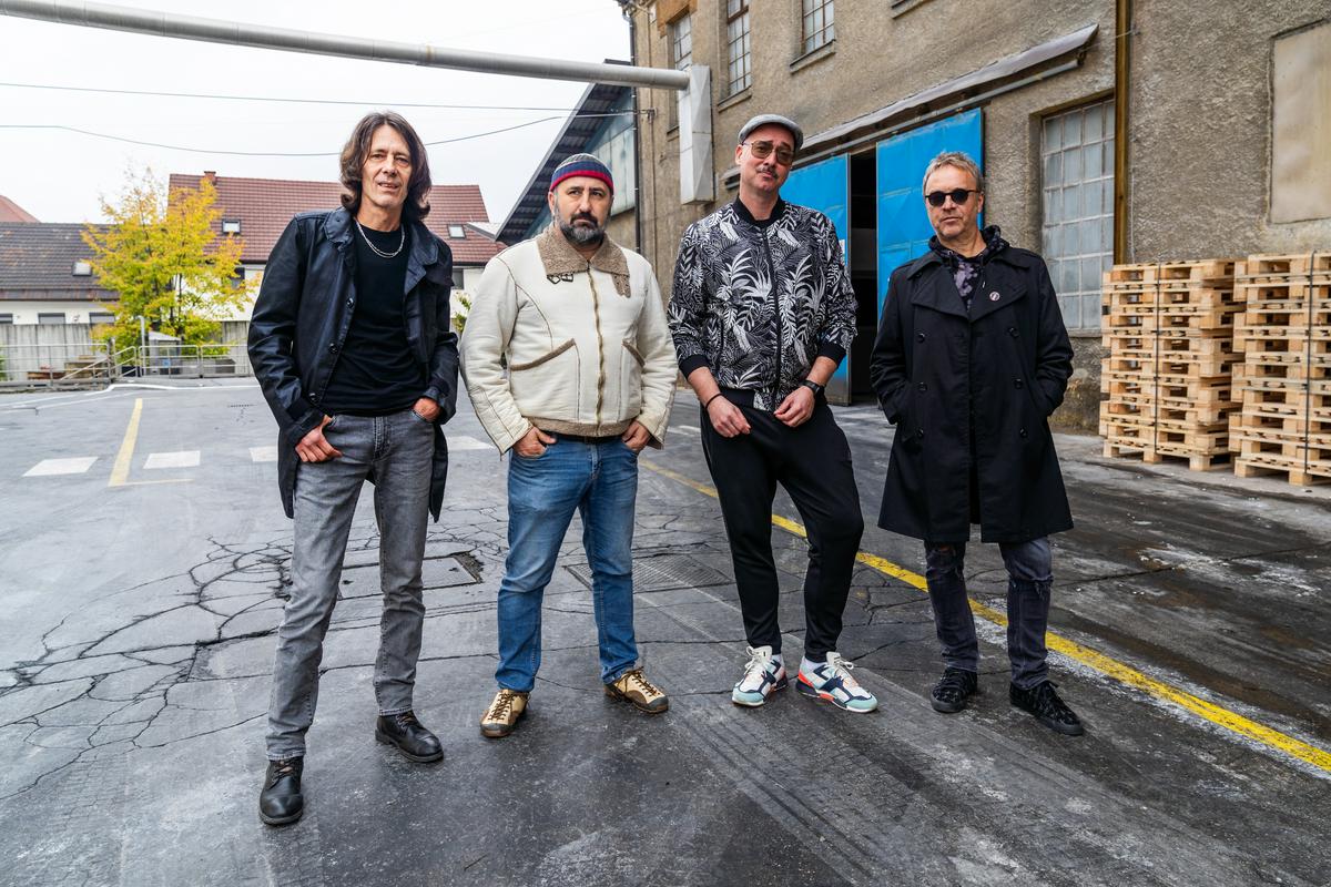 Izštekanih 10 – Elevators z Big Bandom RTV Slovenija in gosti