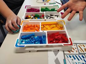 Robotika iz lego kock na OŠ Nove Fužine. Foto: Tanja Mojzer