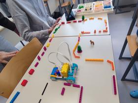 Robotika iz lego kock na OŠ Nove Fužine. Foto: Tanja Mojzer