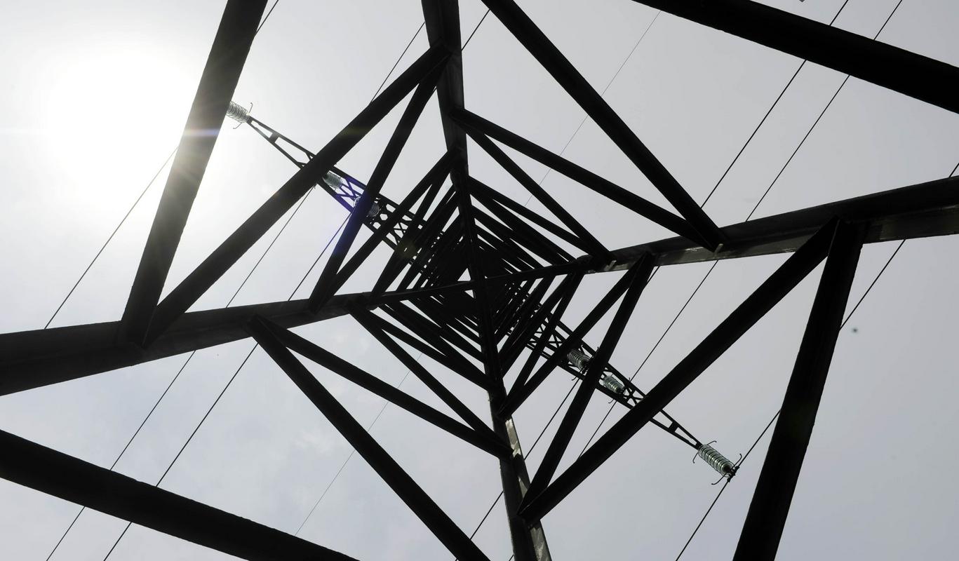 Evropski komisar državam: Če lahko, znižajte dajatve na energijo