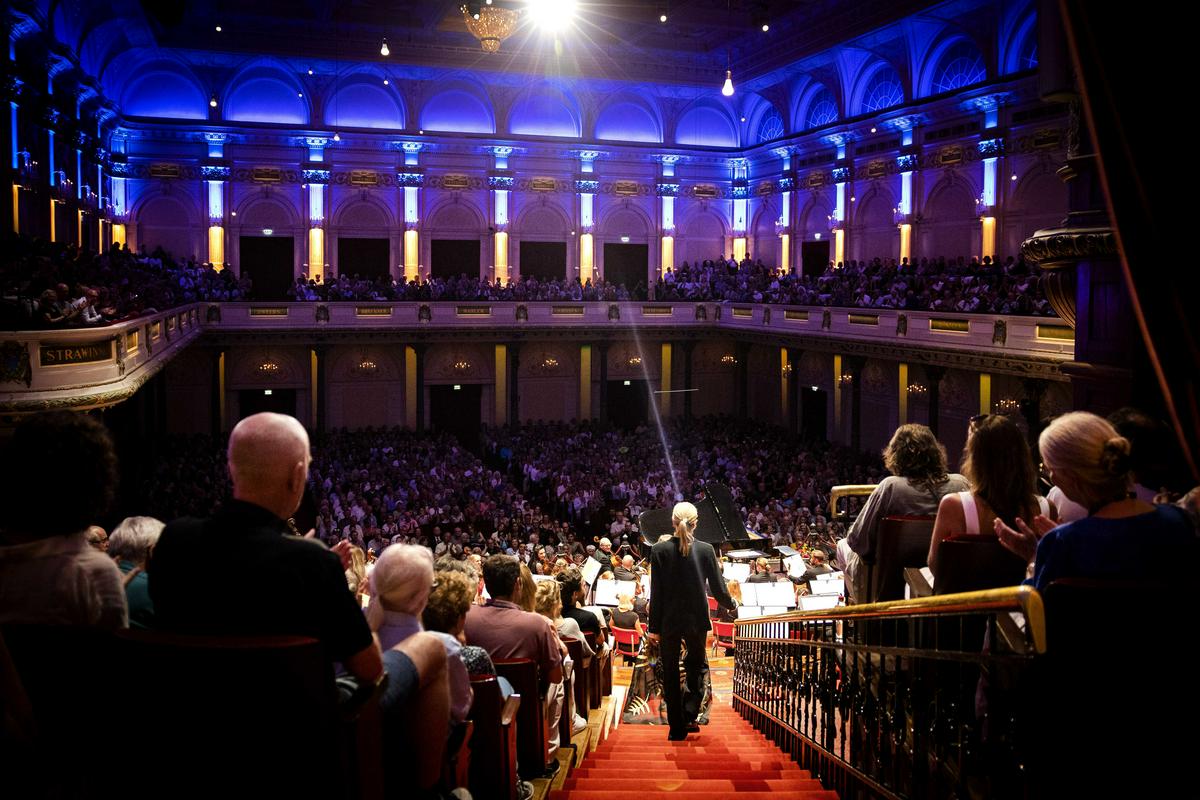 Govorni pomočnik: Rieu vabi Groenewegna v dvorano Concertgebouw