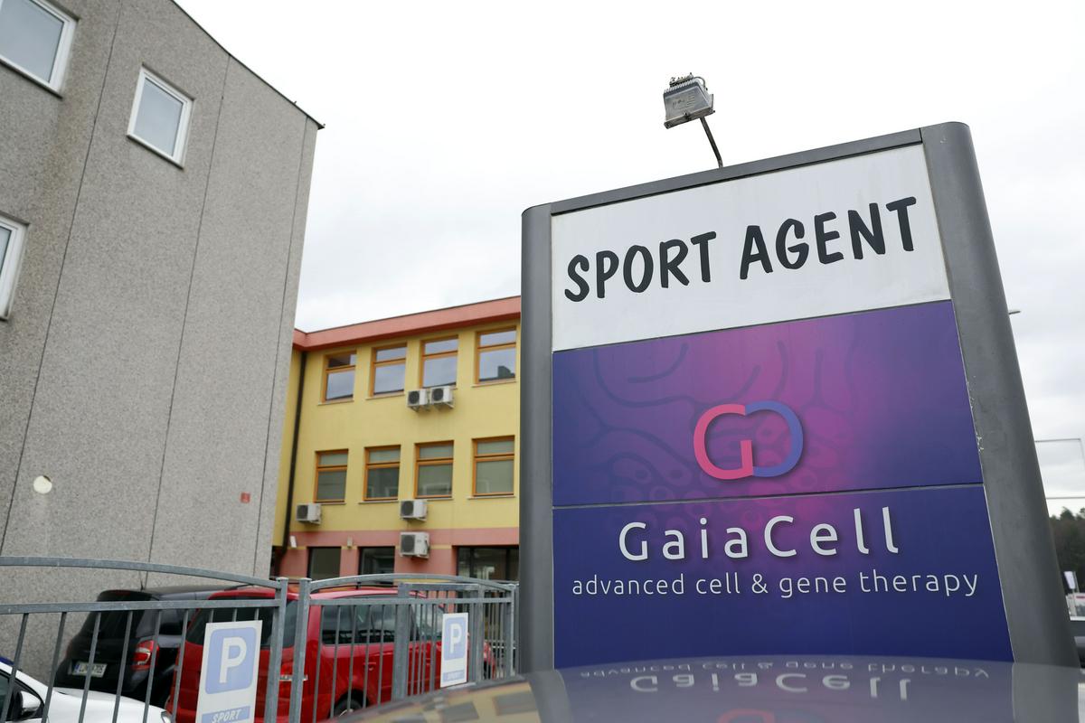 Ministrstvo: Za uničene vzorce Biobanke je odgovoren stečajni upravitelj