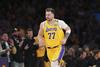 Los Angeles Lakers - Denver 73:59 (polčas)