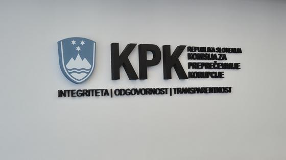 KPK ni ugotovil kršitev pri Golobovem dopustovanju na Ugljanu, niti glede Matoza in Lotriča