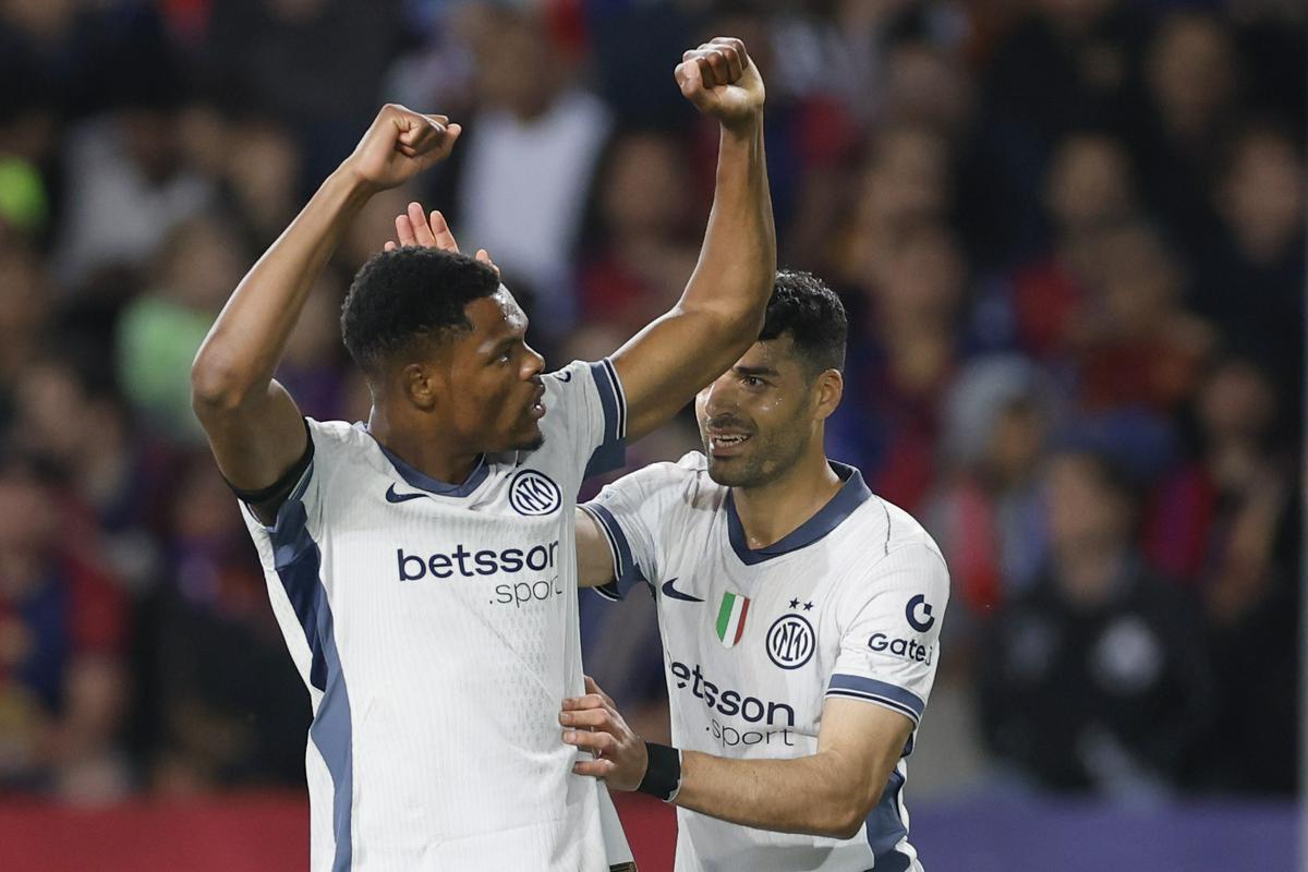 Denzel Dumfries je bil junak Interja v Barceloni. Foto: EPA Denzel Dumfries je bil junak Interja v Barceloni. Foto: EPA