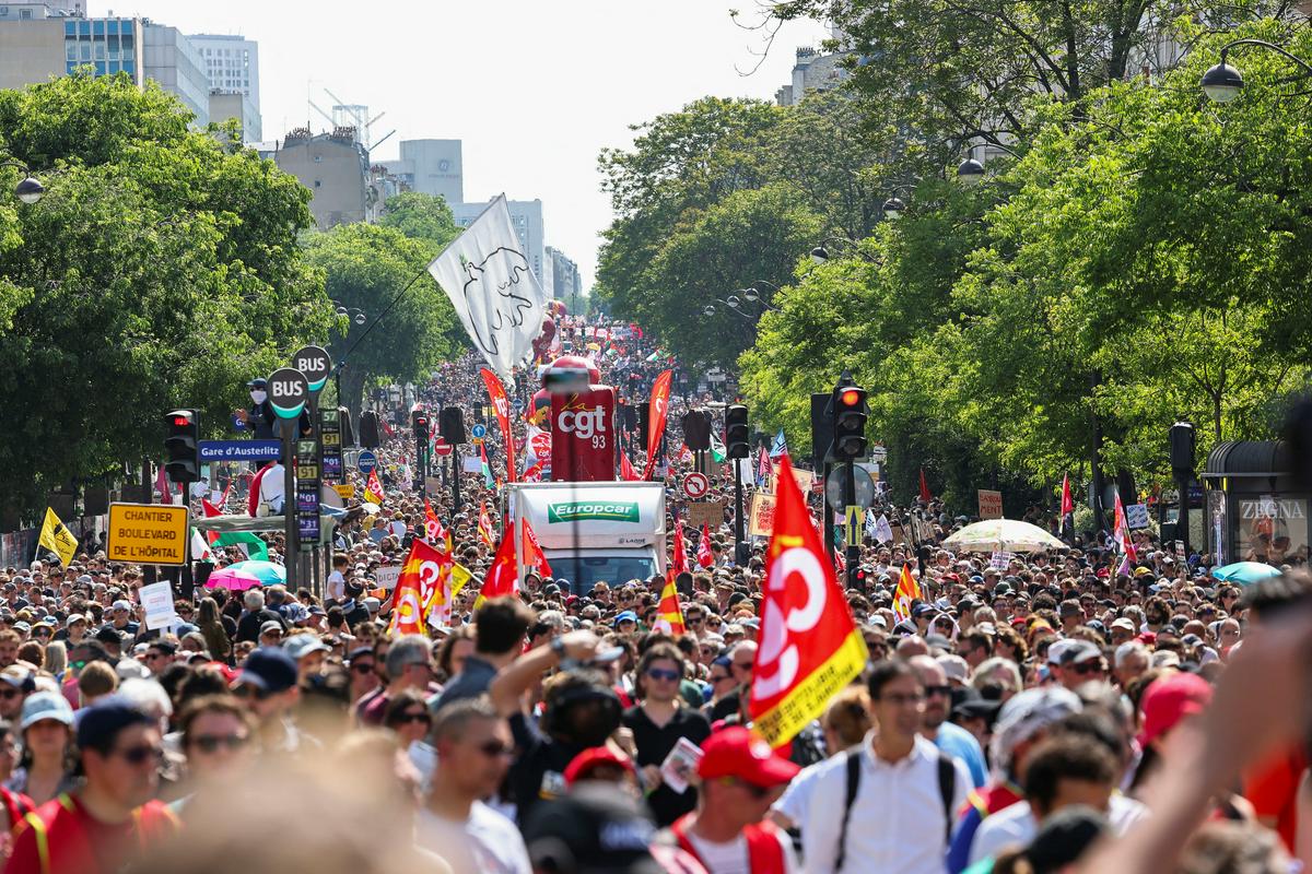 Prizor s shoda v Parizu. Foto: Reuters Prizor s shoda v Parizu. Foto: Reuters