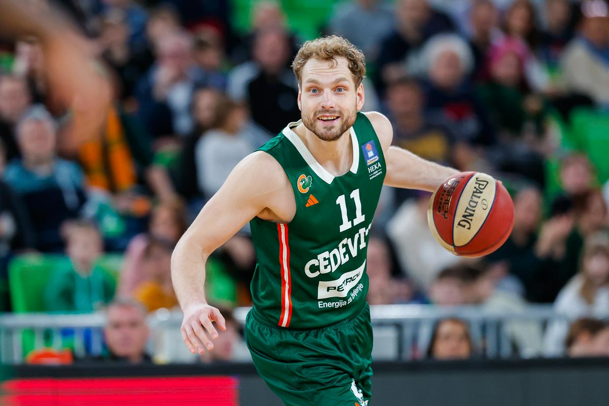 Zvezdan Mitrović računa, da bo Jaka Blažič v soboto že igral. Foto: www.alesfevzer.com Zvezdan Mitrović računa, da bo Jaka Blažič v soboto že igral. Foto: www.alesfevzer.com