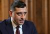 Po prvem krogu volitev vodi skrajno desni kandidat George Simion