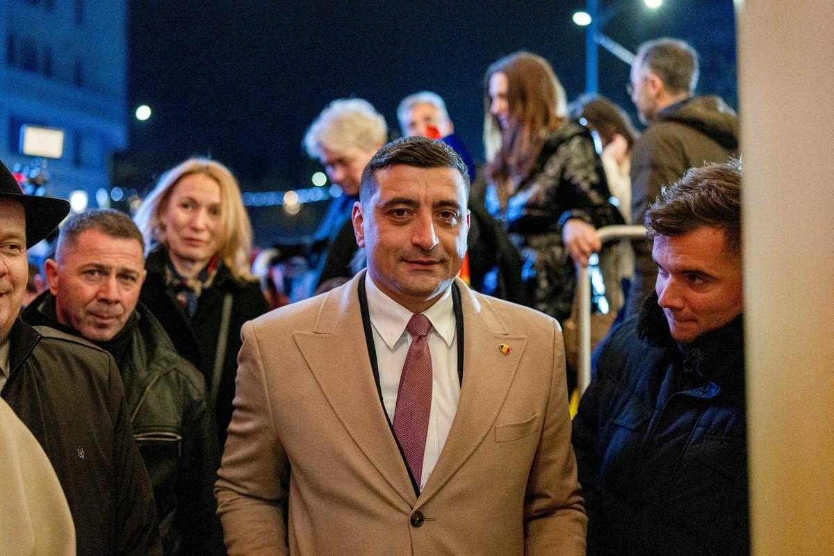 George Simion je v prvem krogu prepričal več kot 40 odstotkov volivcev. Foto: Reuters George Simion je v prvem krogu prepričal več kot 40 odstotkov volivcev. Foto: Reuters