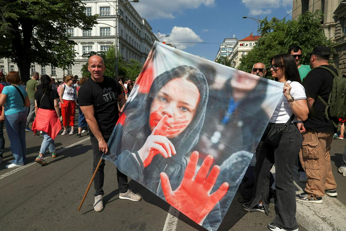 Srbijo že več mesecev pretresajo protivladni protesti. Foto: Reuters Srbijo že več mesecev pretresajo protivladni protesti. Foto: Reuters