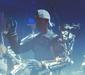 Robotsko-plesni performans Brezmejno telo ali potovanje v prihodnost v slogu futurističnih prikazov