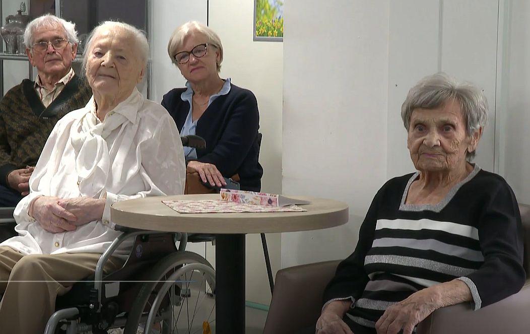V mariborskem domu za starejše dvojno veselje ob 100. rojstnem dnevu stanovalk