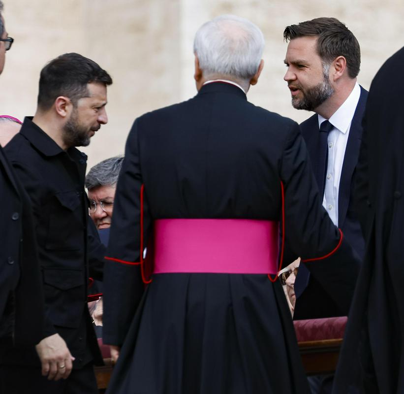 Zelenski se je v Rimu srečal z JD Vanceom in Marcom Rubiem. Vsebina pogovora ni znana.