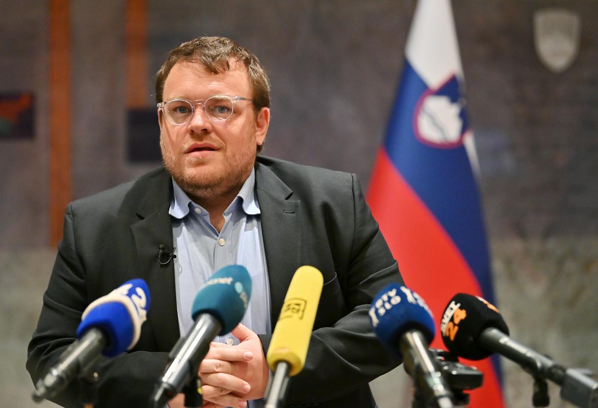 OZS ministra Maljevca poziva k odstopu, ta poziv zavrača