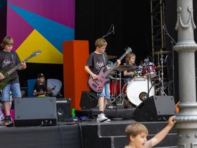 Čist hud žur na Kongresnem trgu ( 3 GUNS, Slovenska Bistrica) Foto: Adrian Pregelj / RTV Slovenija