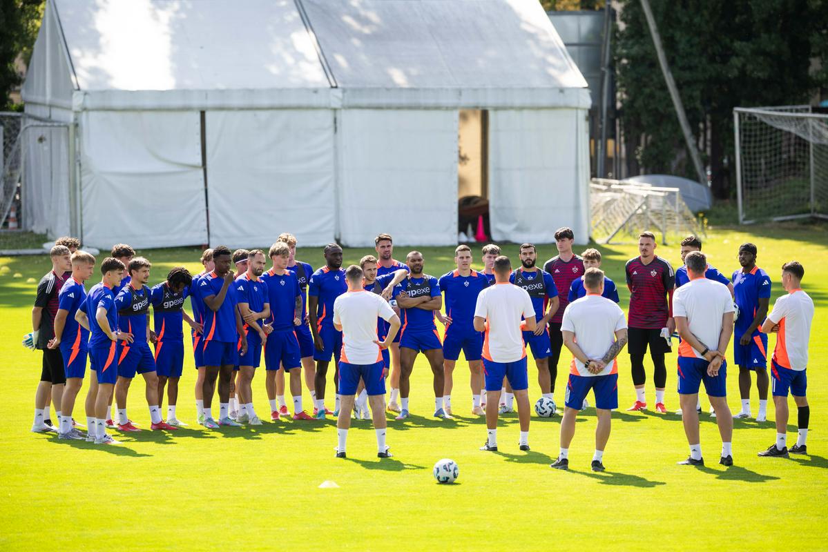 Drevi štajerski derbi v Mariboru, Koper gosti NK Bravo