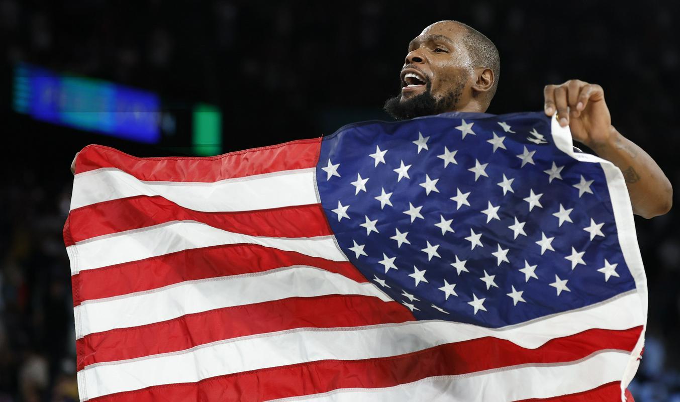 Durant kupil manjšinski delež v PSG-ju