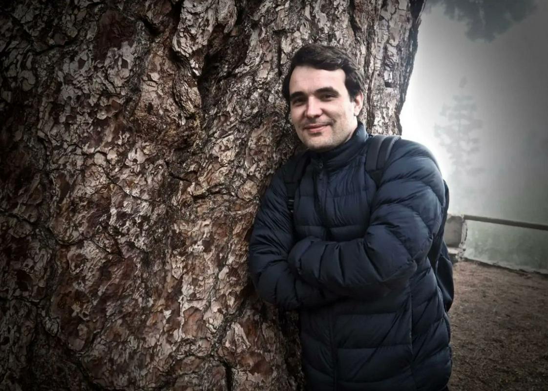 Alžirija obsodila francoskega športnega novinarja na sedem let zapora
