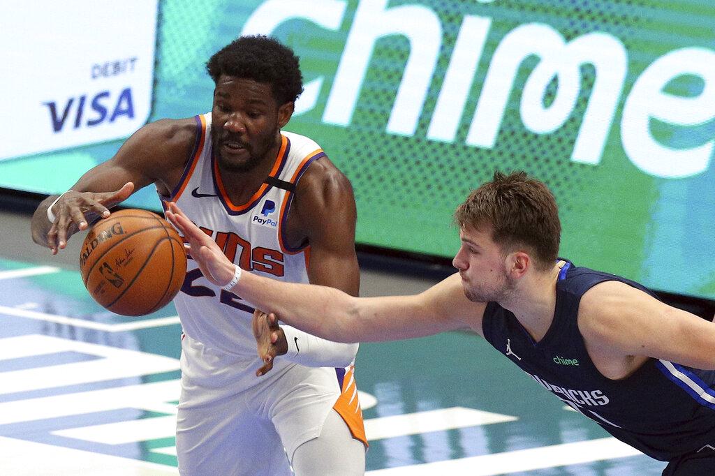 Lakersi našli rešitev pod obročem – v Los Angeles prihaja Ayton