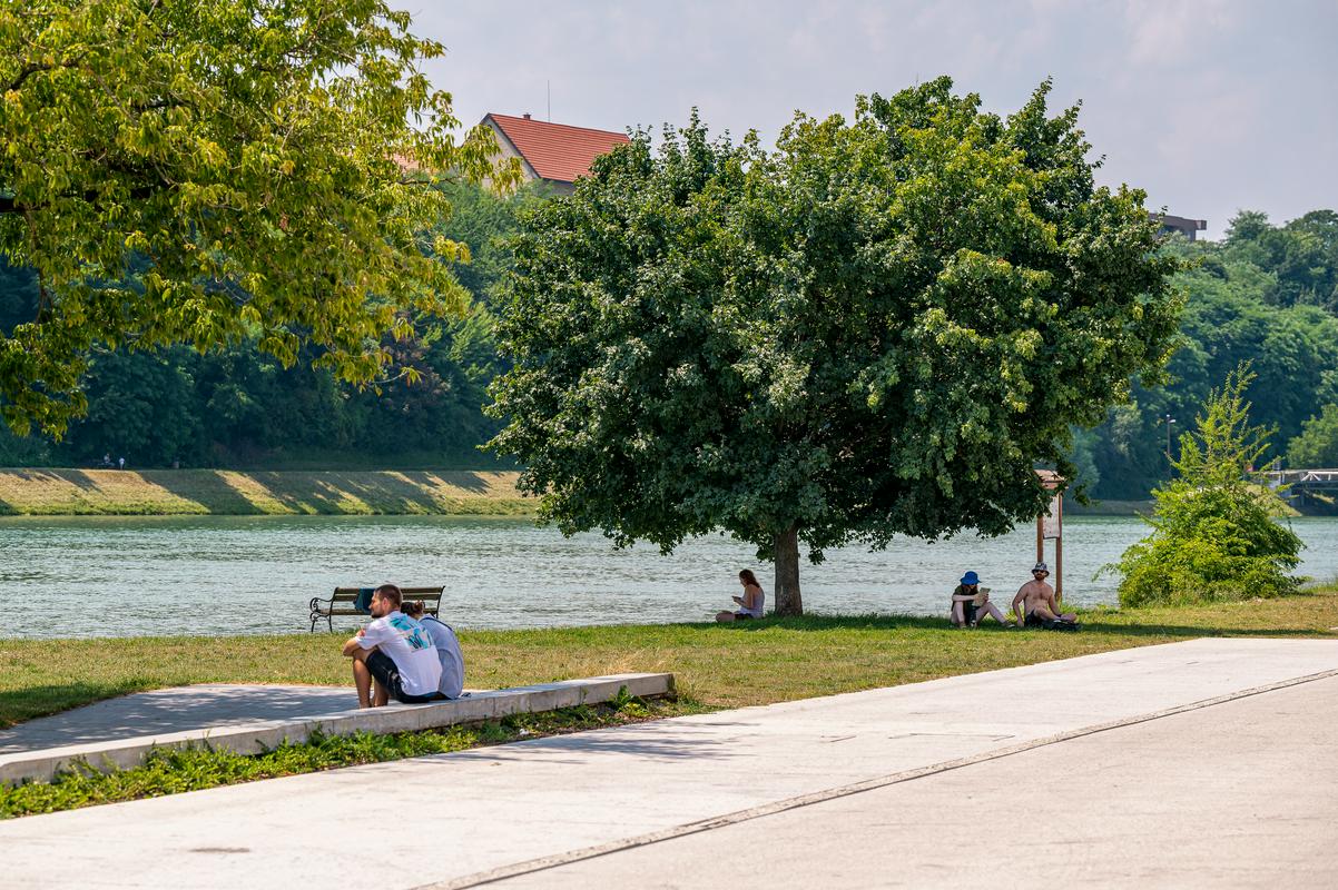 Konec tedna temperature še okoli 30 stopinj, a vročinski val se vendarle končuje