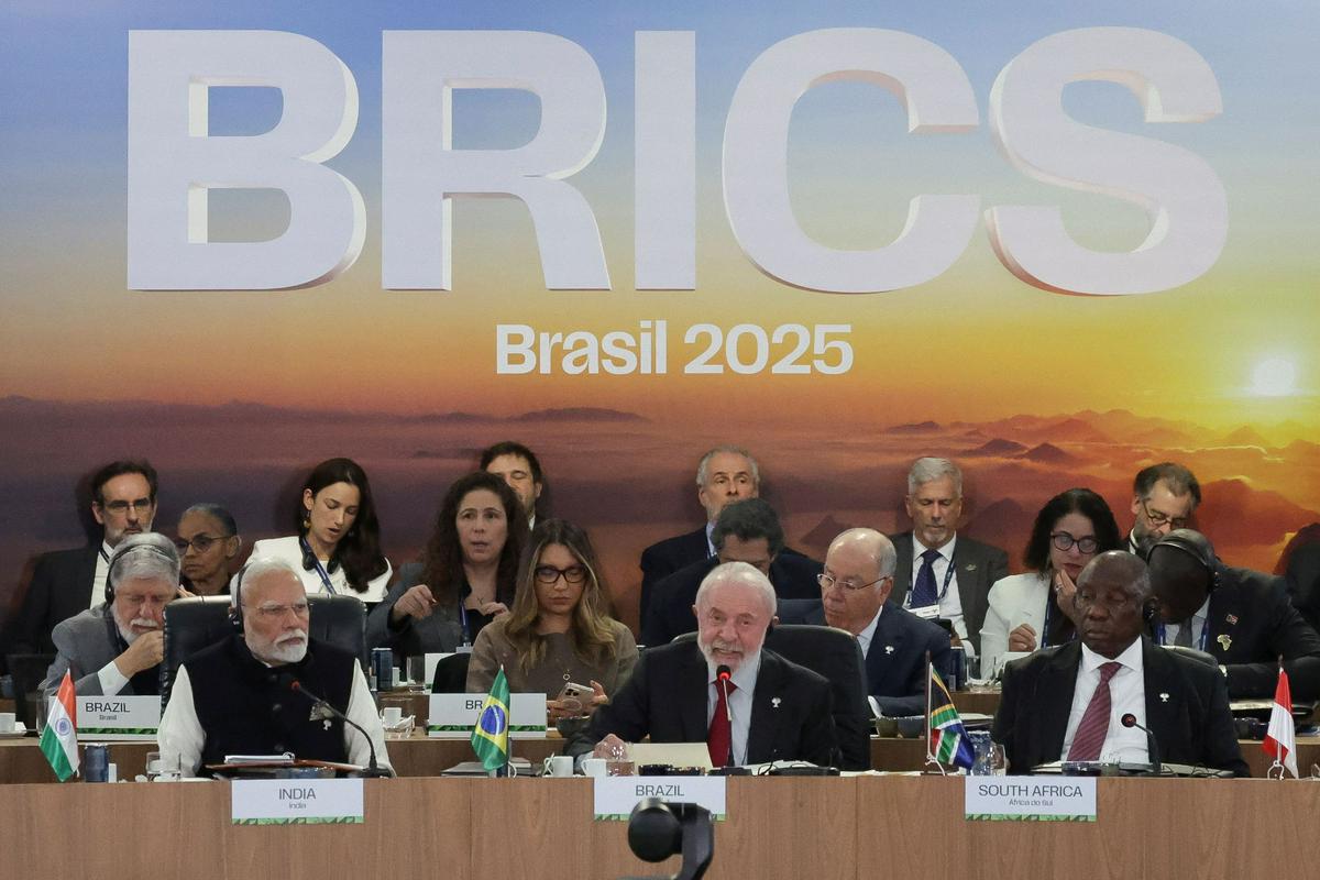 Lula označil BRICS za dediča neuvrščenih, Trump grozi z dodatnimi carinami