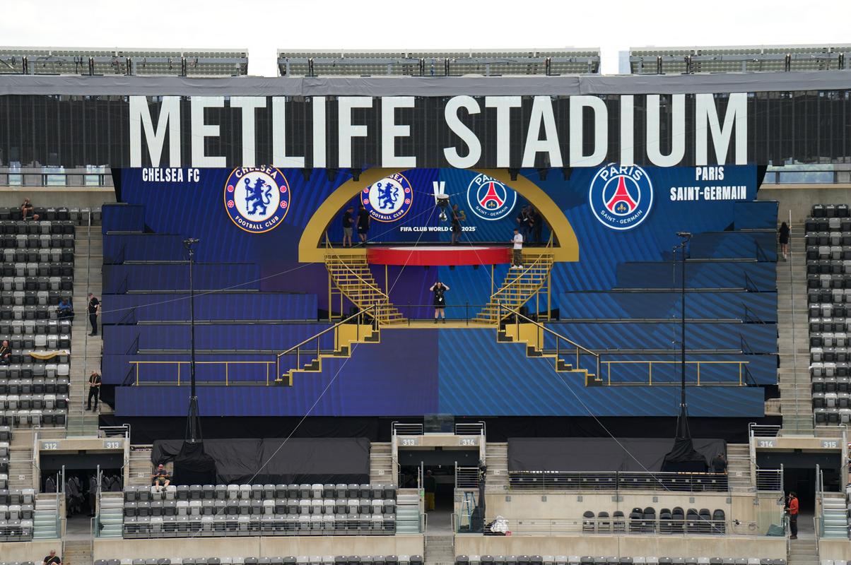 Kdo bo prvi novi klubski svetovni prvak: Chelsea ali PSG?