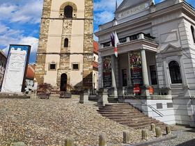 Mestno gledališče in stolp. Foto: Tanja Mojzer