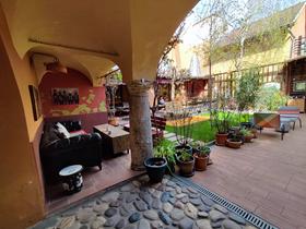 Dvorišče MuziKafeja. Foto: Tanja Mojzer