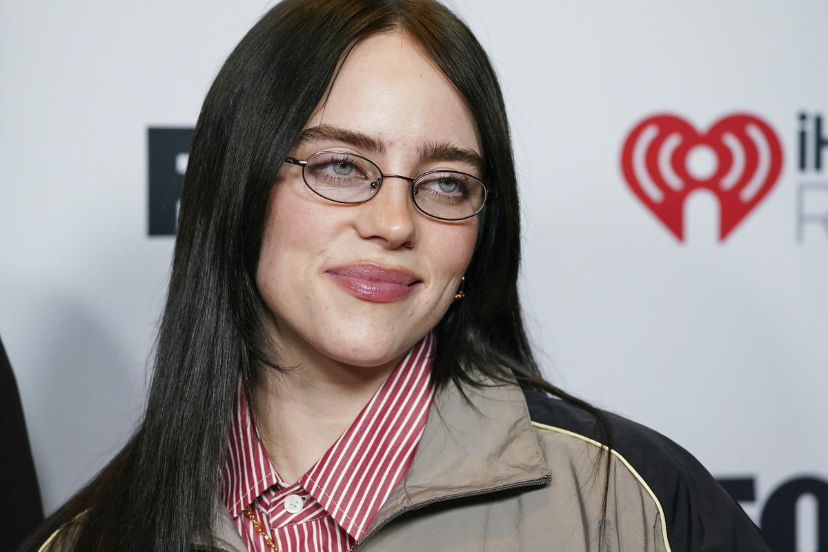 Billie Eilish združila moči z režiserjem Jamesom Cameronom